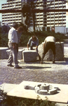 Brunnenaufbau am Olympiazentrum 1981